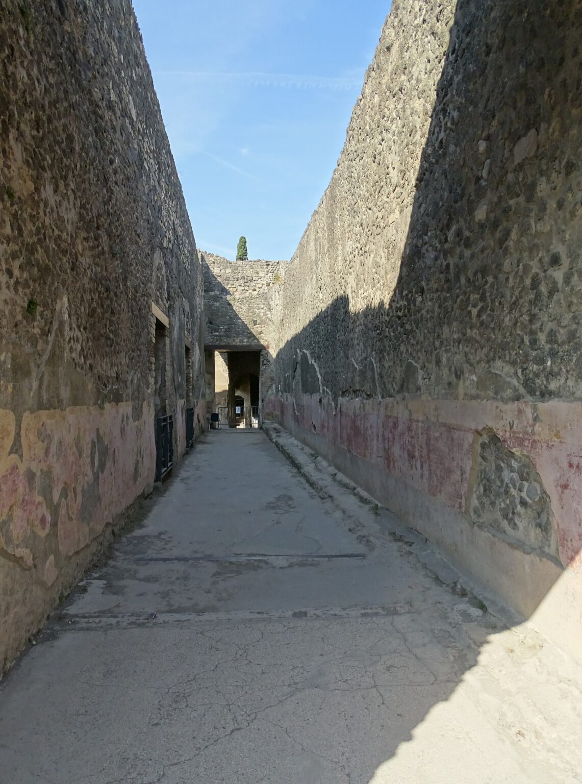 La Via Stabiana, l'une des rues principales de Pompéi