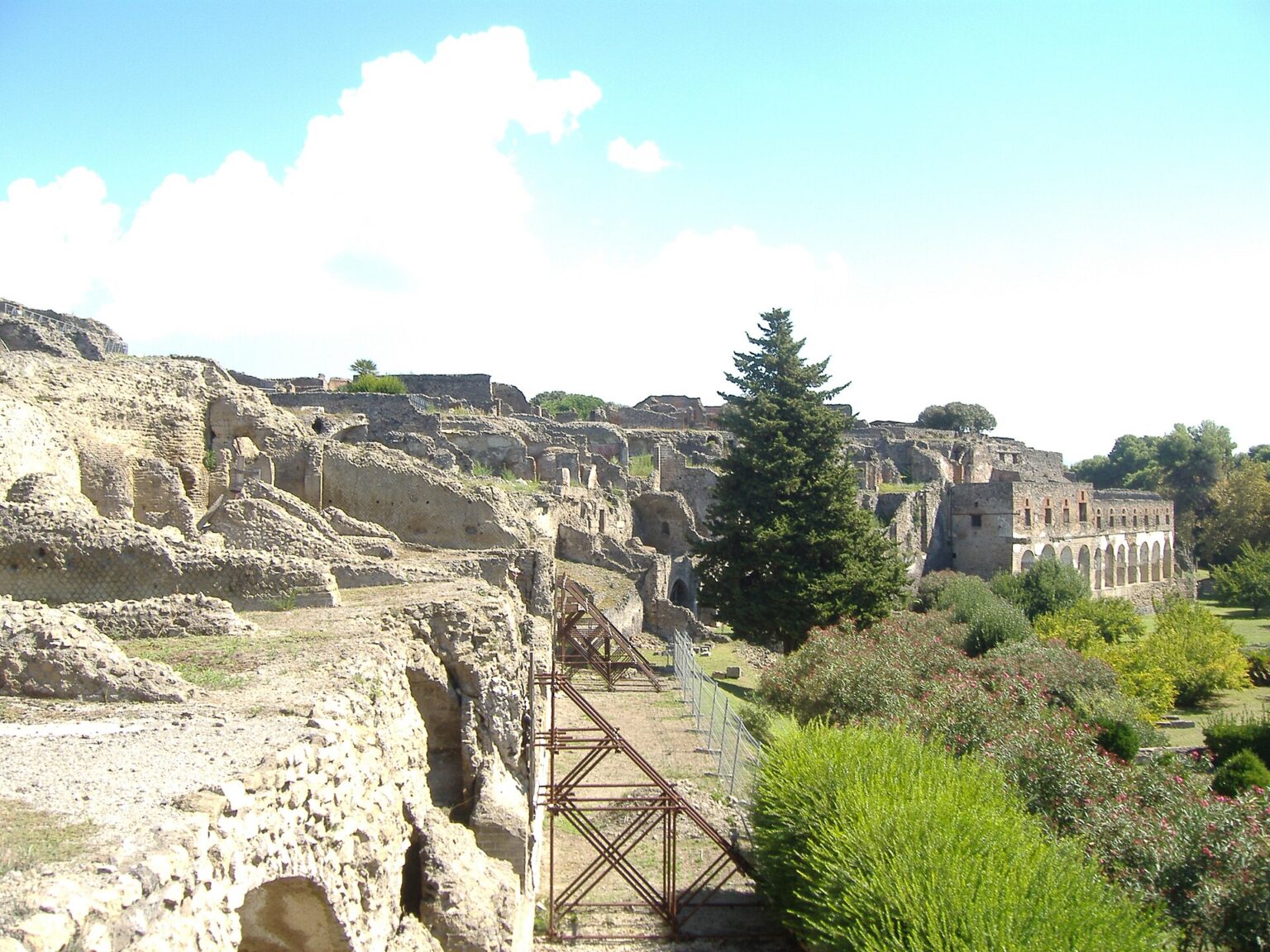 La zone d'entrée de Porta Marina à Pompéi